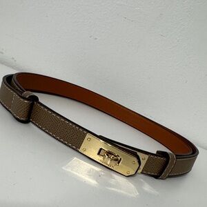 Stylish Tan Leather Belt with Gold Buckle new